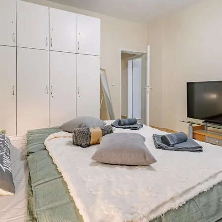 Apartament Grand Luxury By Ndk And National Stadium With Free Parking